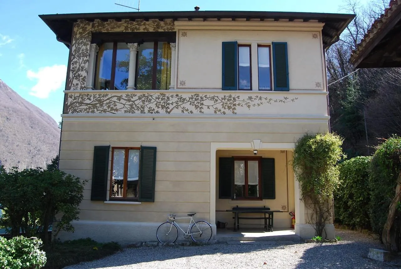 Villa Villino Tarlarini Laveno-Mombello Casa vacanze